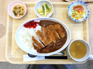 立ち直り応援カレー（十条店）